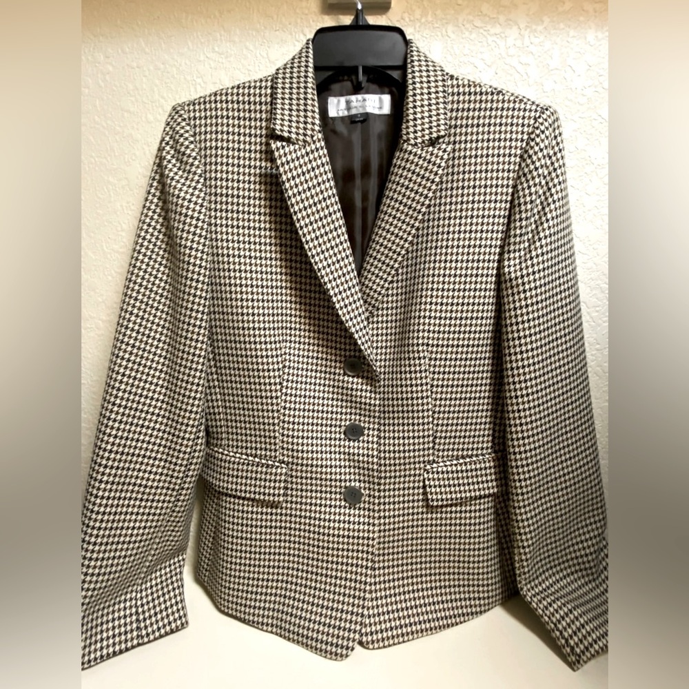 Tahari Womens Black Brown and cream Houndstooth Notch Collar Jacket Size 8